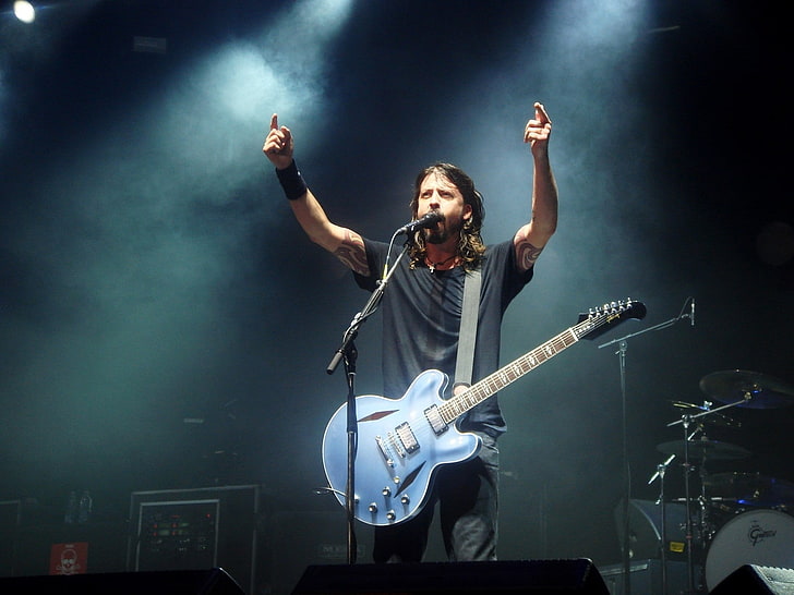 concert, concerts, dave, fighters, foo, grohl, guitar, guitars