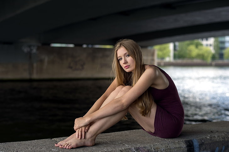 women, model, barefoot, young adult, one person, young women