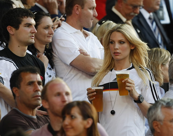 women's white and black Adidas crew-neck shirt, blonde, beer