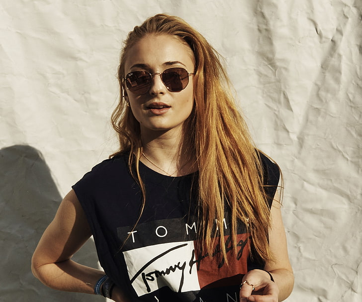 sophie turner 4k download free wallpaper, front view, young women, HD wallpaper