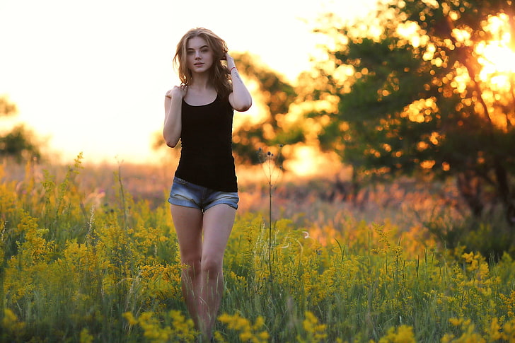 woman standing in the field of flowers, women outdoors, nature, HD wallpaper