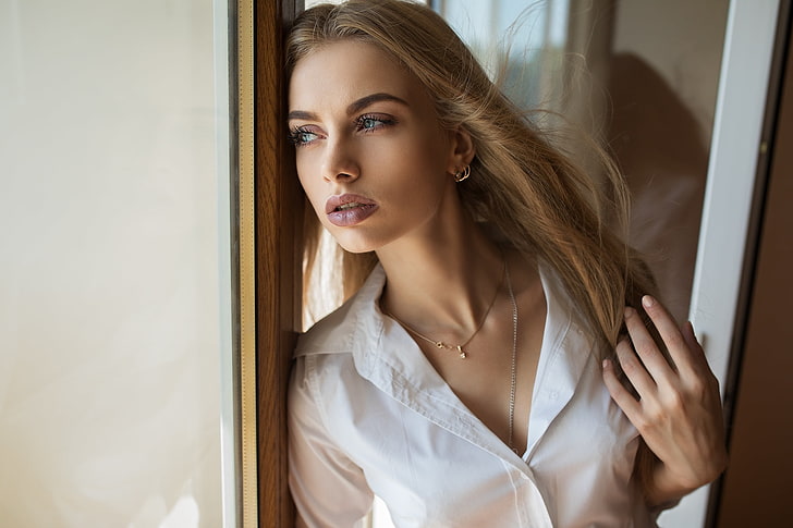Dmitry Shulgin, women, blonde, necklace, face, long hair, portrait