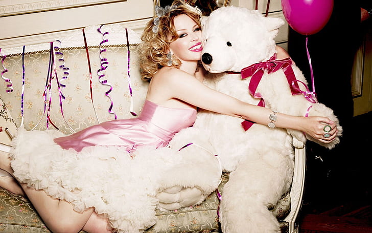 Kylie Minogue Bear Love, HD wallpaper
