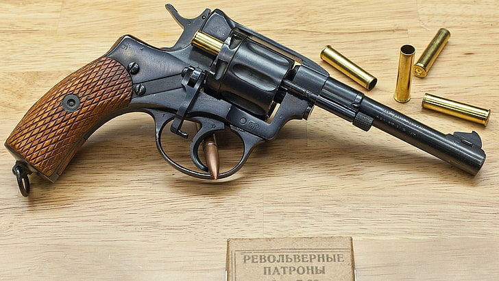 gun, pistol, revolver, Nagant M1895, weapon, handgun, wood - material, HD wallpaper