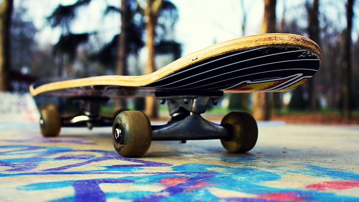 black and yellow skateboard, skateboarding, wheels, outdoors, HD wallpaper