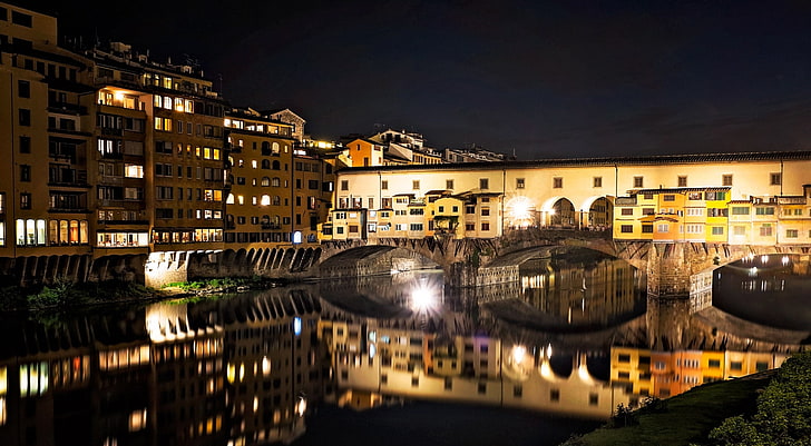 Ponte Vecchio at night, Florence, Italy, beige concrete building, HD wallpaper