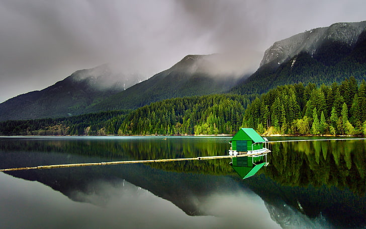 green wooden boat under gray skies during daytime, nature, landscape, HD wallpaper