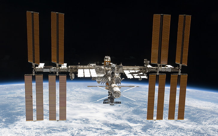white and gray ISS space station, International Space Station