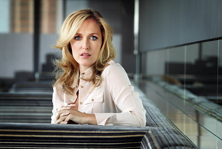 Gillian Anderson, actress, women, beauty, one person, young adult