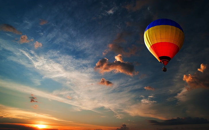 flag of Romania hot air balloon, sky, clouds, flight, flying, HD wallpaper