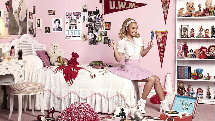 Hayden Panettiere, women, celebrity, smiling, sitting, one person, HD wallpaper