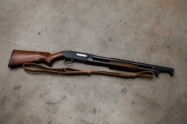 brown pump-action shotgun, background, the gun, strap, Remington 870, HD wallpaper