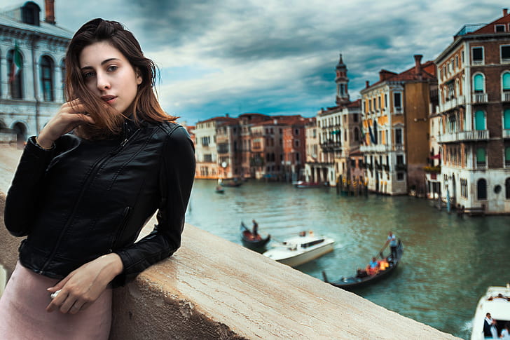 Serena Nemera, Luigi Malanetto, Venice, portrait, canal, boat