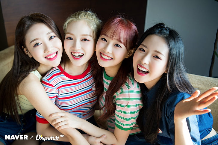 LOONA, K-pop, women, Asian, Chuu, smiling, group of people