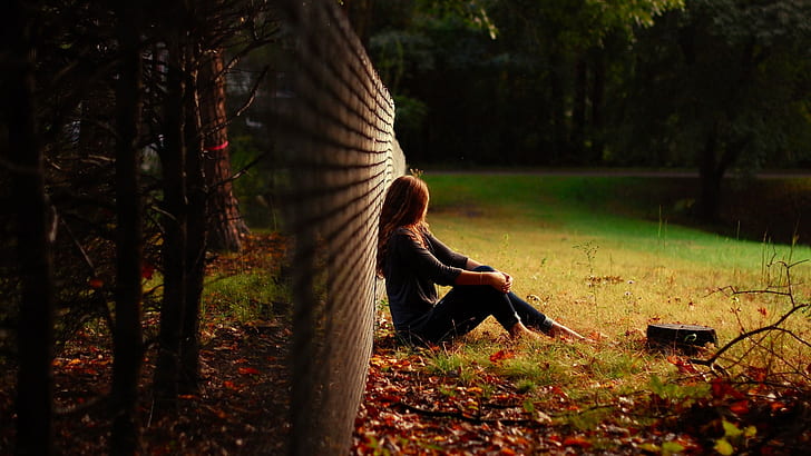 Beautiful girl, forest, fence, wide, lonely, HD wallpaper