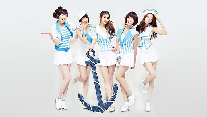 K-Pop girl group, Kara, Korean, studio shot, full length, white background