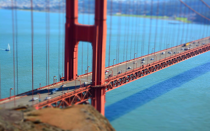 Golden Gate, San Francisco, brown bridge at daytime, tilt shift