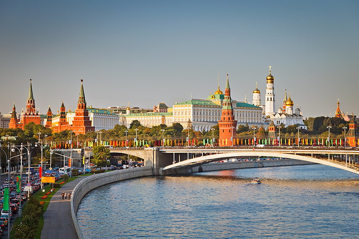 gray concrete bridge, Moscow, The Kremlin, promenade, The Moscow river