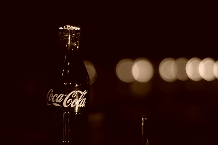 Coca-Cola soda bottle, bottle of Coca-Cola graphic wallpaper