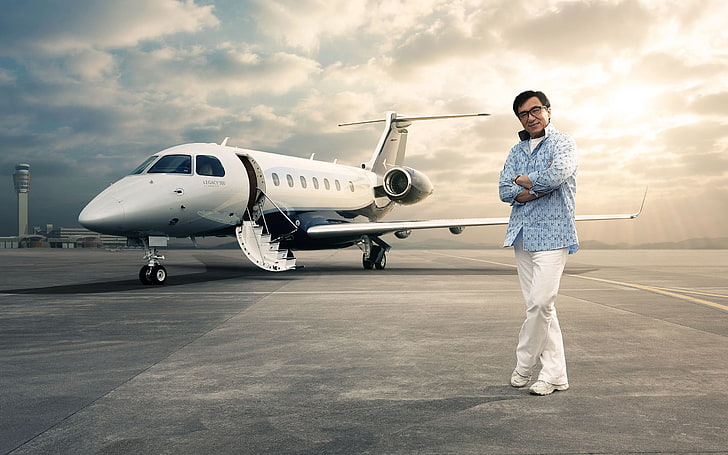 white airplane, jackie chan, actor, airstrip, commercial Airplane, HD wallpaper
