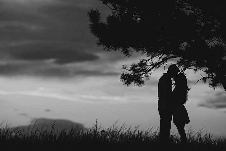 couple kissing grayscale digital wallpaper, pair, lovers, silhouette, HD wallpaper