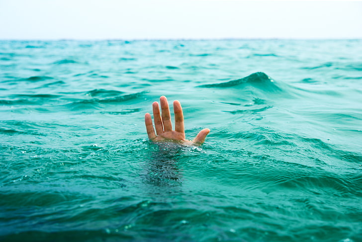 body of water, sea, life, situation, the ocean, hand, help, guy, HD wallpaper