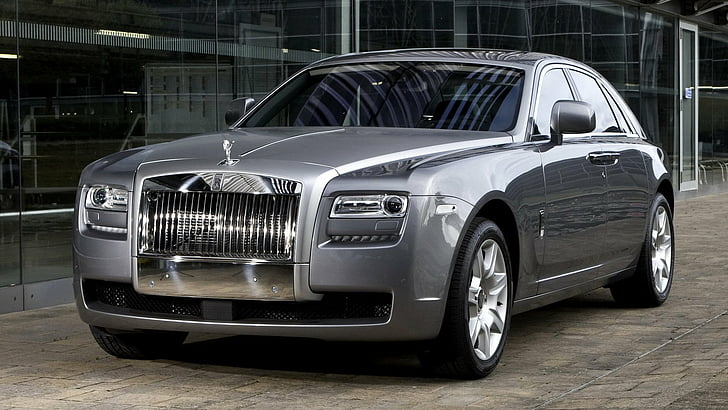 2018 RollsRoyce Phantom VIII First Drive  Review  Car and Driver