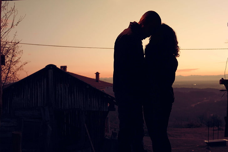HD wallpaper: amour, couple, dawn, dusk, feelings, hug, hugging, kissing |  Wallpaper Flare