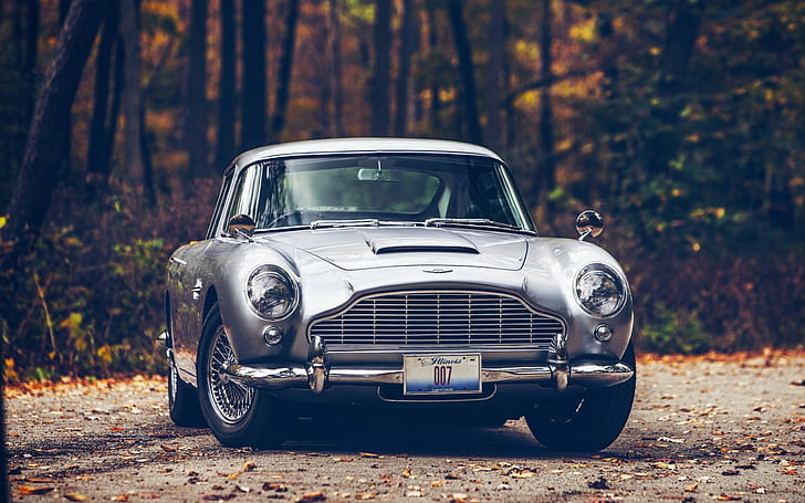 Aston Martin: Bạn có biết Aston Martin là một trong những thương hiệu ô tô sang trọng nhất thế giới? Hãy xem hình ảnh về chiếc xe đẳng cấp này để khám phá thêm về sự hoàn hảo của sản phẩm. 