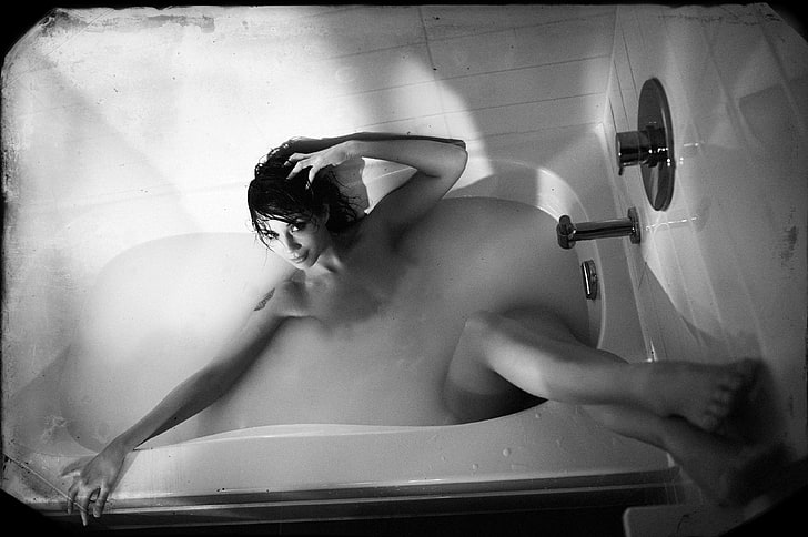 white bathtub, style, photo, vintage, Actress, Lexa Doig, domestic bathroom, HD wallpaper