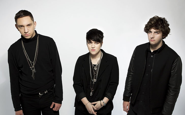 The Xx English Indie Pop Band, three men's black tops, Music