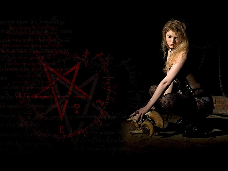 Dark, Occult, Evil, Pentagram, Satanism, Skull, Woman, full length