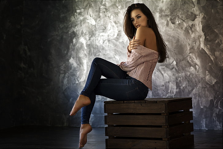 women, jeans, portrait, sitting, young adult, young women, looking at camera