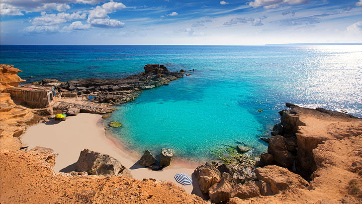 Formentera Island Mediterranean Beaches In Spain Hd Wallpaper 2880×1620, HD wallpaper