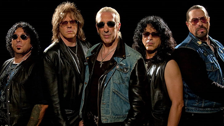 five men's group band, twisted sister, rockers, glasses, light