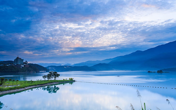 Taiwan, Nantou, morning sunrise, mountains, blue sky, lake reflection, HD wallpaper