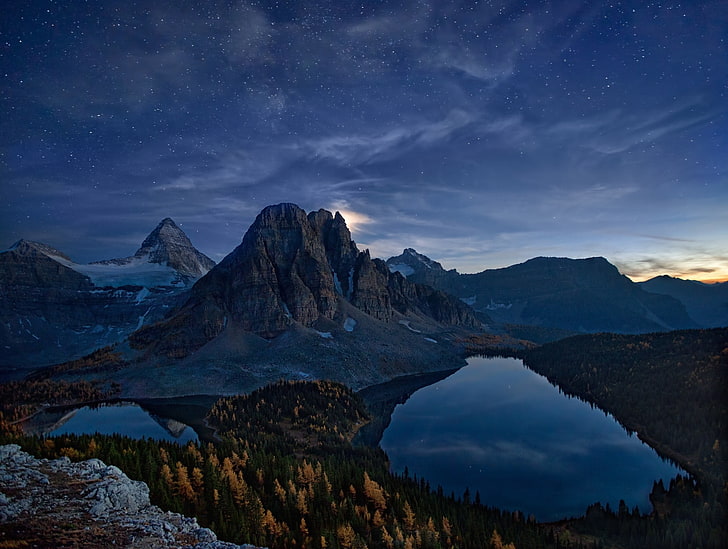 brown mountains, Canada, starry night, lake, forest, fall, snowy peak