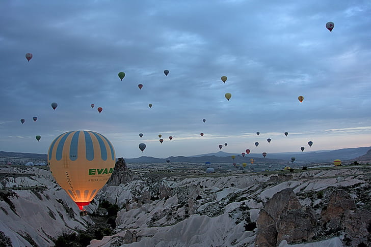photo of hot air balloons, Cappadocia, Kapadokya, goreme, nevsehir