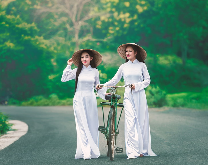 Asian Girls, women's white long-sleeved dress, Others, Travel
