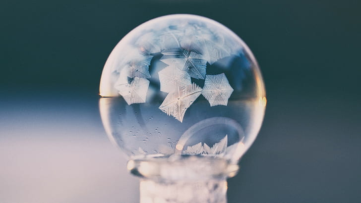 photography, frozen bubble, studio shot, close-up, indoors