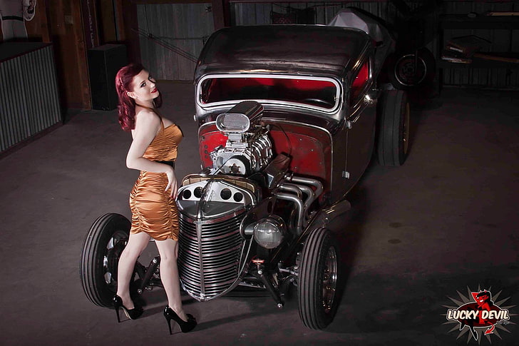Lucky devil pin up