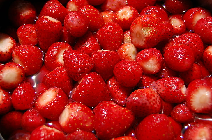 Hd Wallpaper Strawberry Fruits Water Squirt Berries Fresh Splash Drops Wallpaper Flare