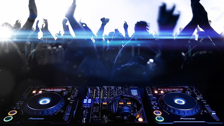 black DJ controller, Dance, Dancing, Headphones, Music, People