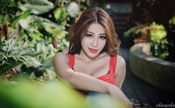 Asian Girl Smile HD Wallpaper, women's red sleeveless top, Girls