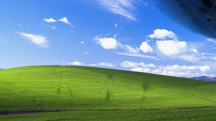green grass field, Windows XP, Predator (movie), Alien vs. Predator