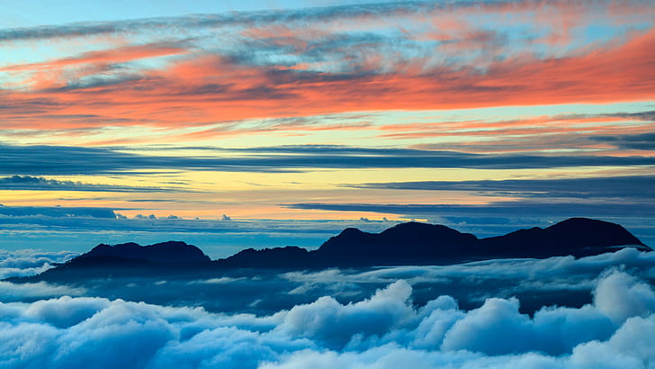 top of mountain with sea of clouds during sunrise, hehuanshan, hehuanshan