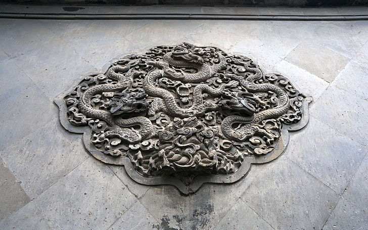 scalloped edge gray dragon decor, wall, stone, china, architecture