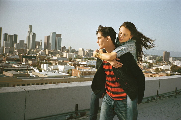 women, lovers, couple, jeans, rooftops, people, city, architecture, HD wallpaper