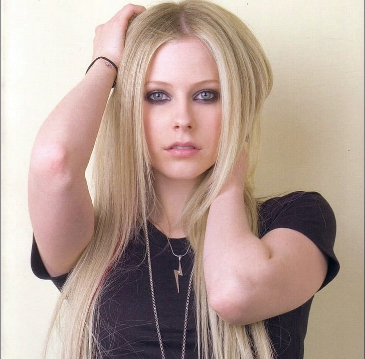Avril Lavigne, women, singer, blonde, long hair, eyeliner, hands in hair, HD wallpaper