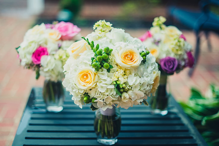 bouquet of beige petaled flowers, vase, composition, design, wedding, HD wallpaper